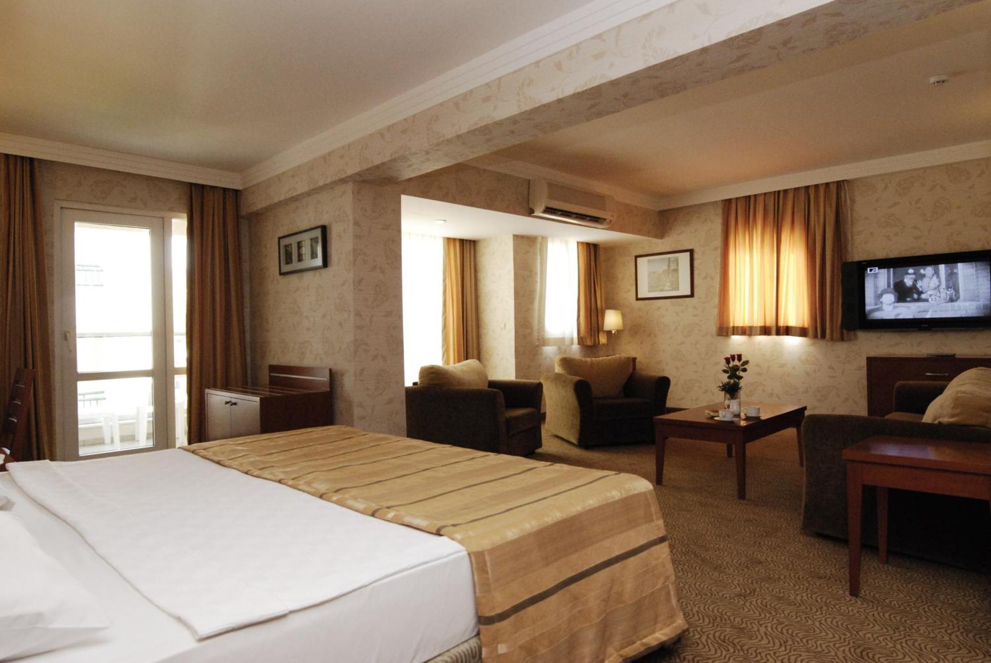 Julian Club Hotel Marmaris Szoba fotó